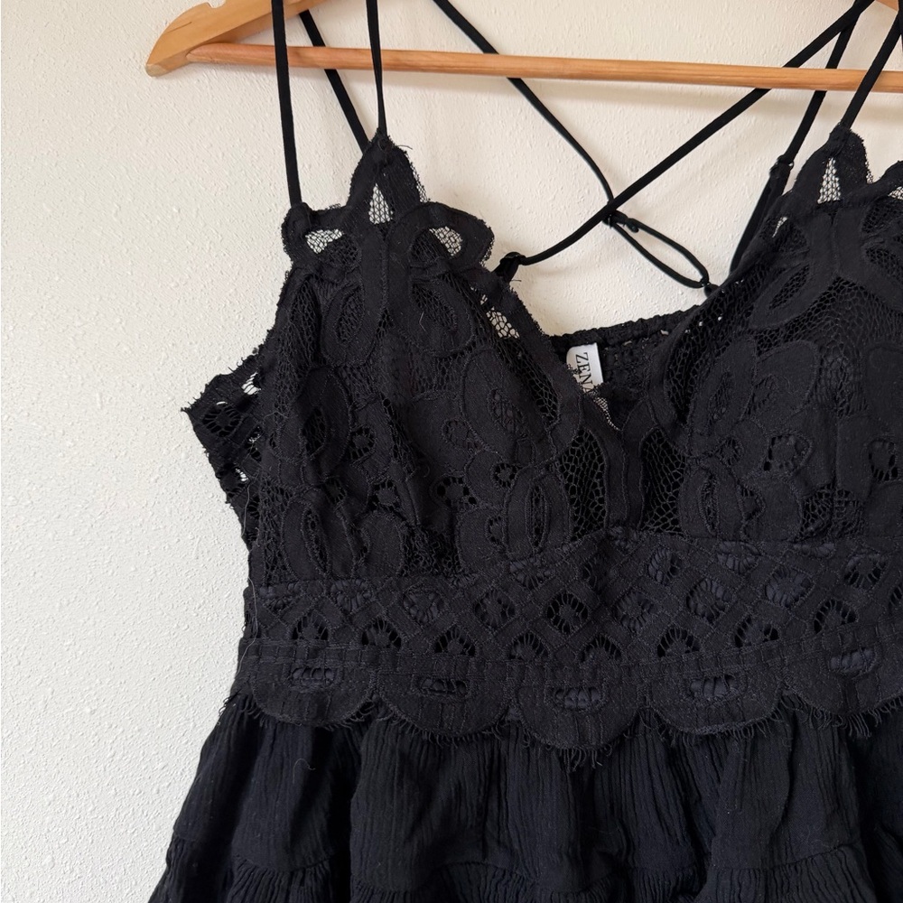 Zenana Outfitters Black Lace Tiered Spaghetti Strap Tank Top - Picture 2 of 7